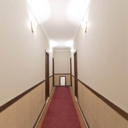 Orange Hotel Gonio Bagian luar foto