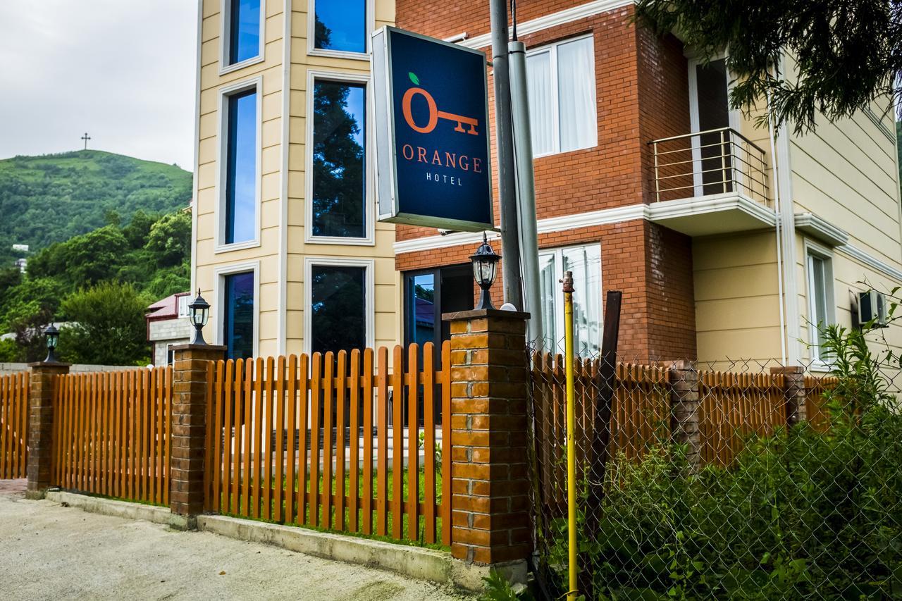 Orange Hotel Gonio Bagian luar foto